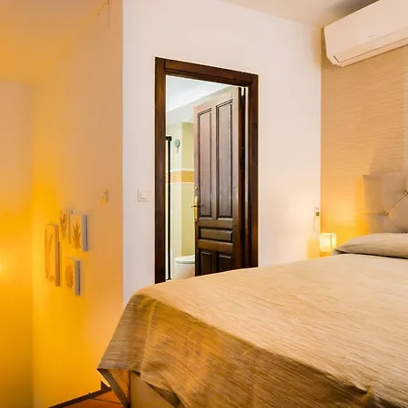 Apartment Duplex Deluxe Center & Parking Opcional